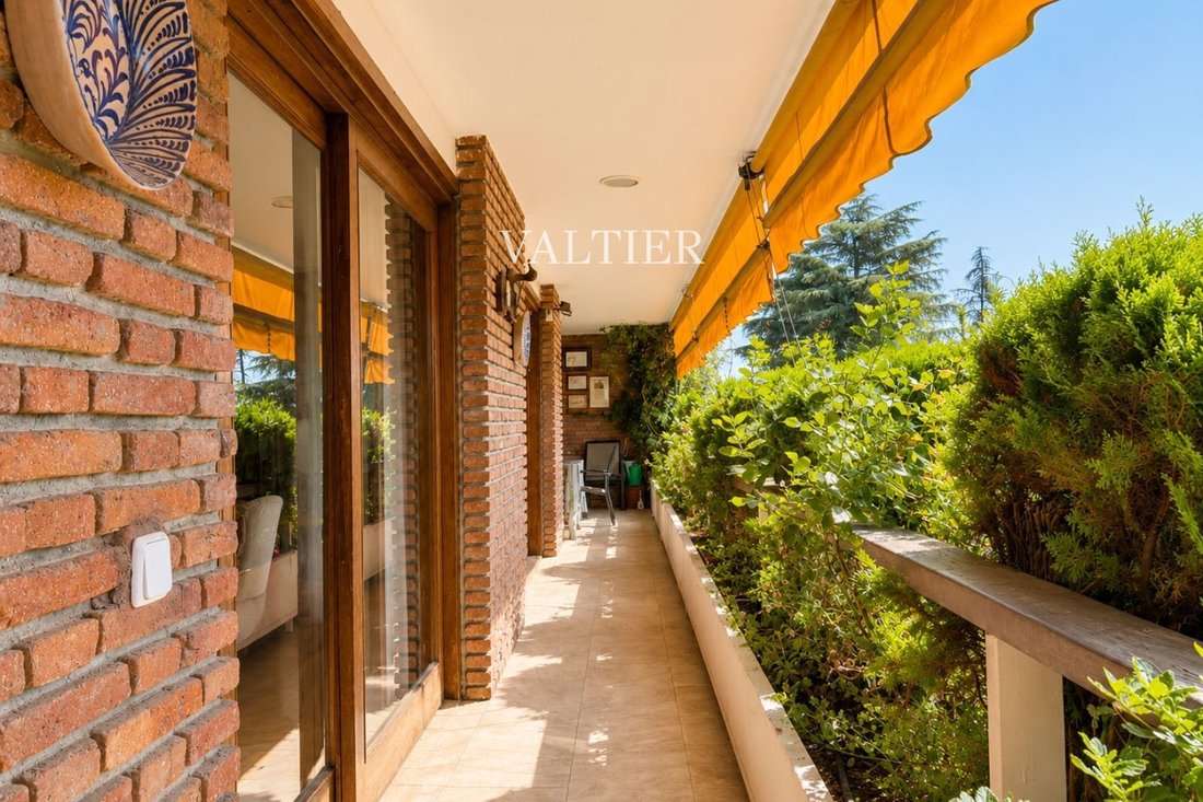 Apartment in Pozuelo de Alarcon, Comunidad de Madrid, Spain 4 - 18359680