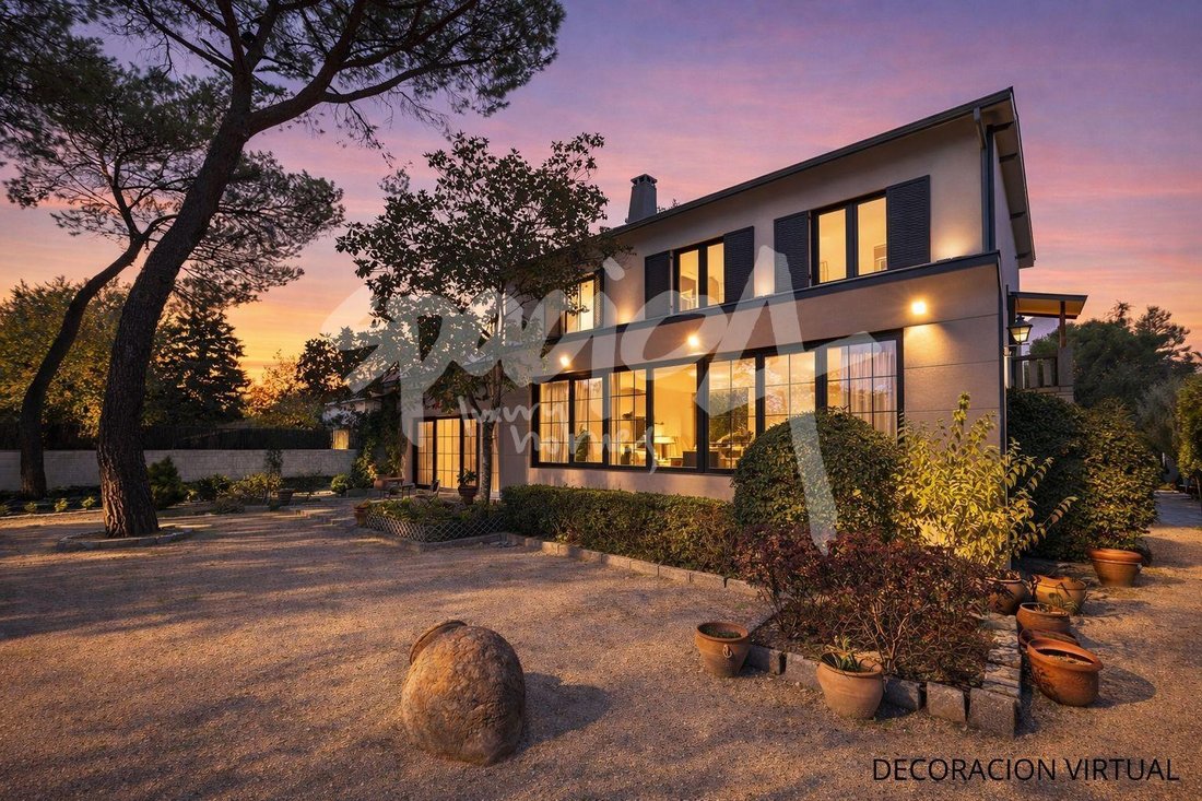 Chalet in Torrelodones, Comunidad de Madrid, Spain 1 - 18357477