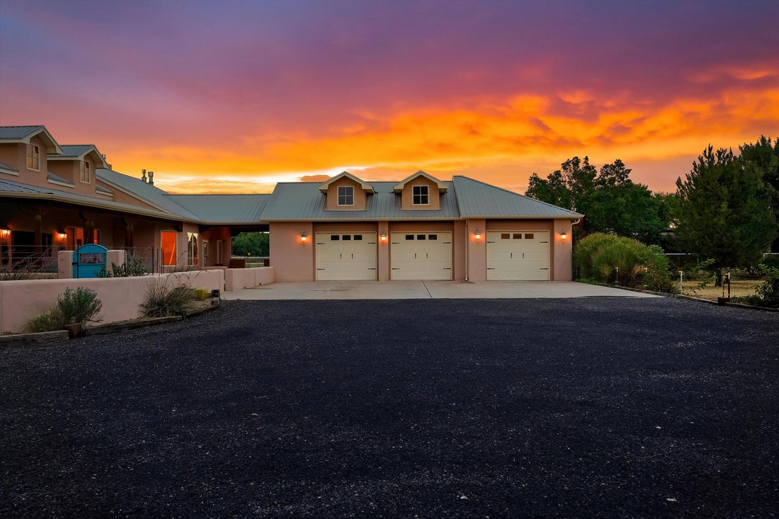 House in Bosque Farms, New Mexico, United States 3 - 18356870