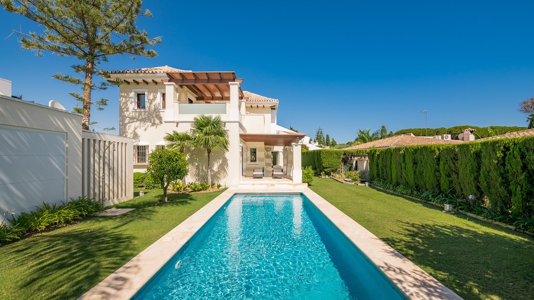 Villa en Marbella, Andalucía, España 1 - 18357181
