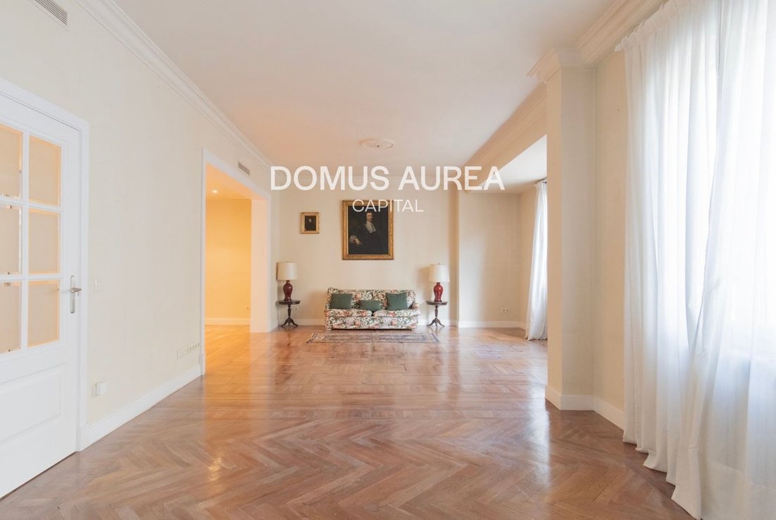 Apartment in Barrio Salamanca, Madrid, Spain 3 - 18358342