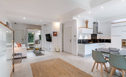 Appartement à Saint Nicolas, Cannes, France 1