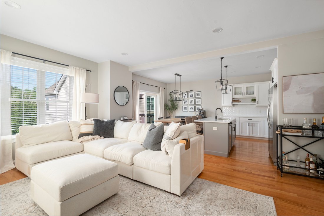 House in Cumberland, Rhode Island, United States 5 - 18359586
