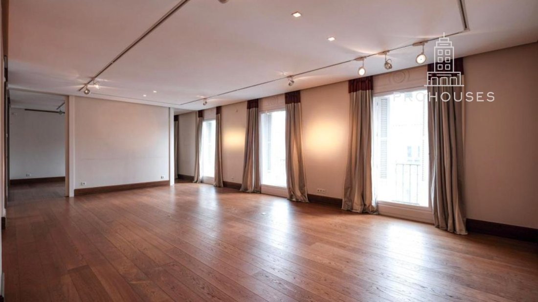 Apartment in Centro, Madrid, Spain 4 - 18357866