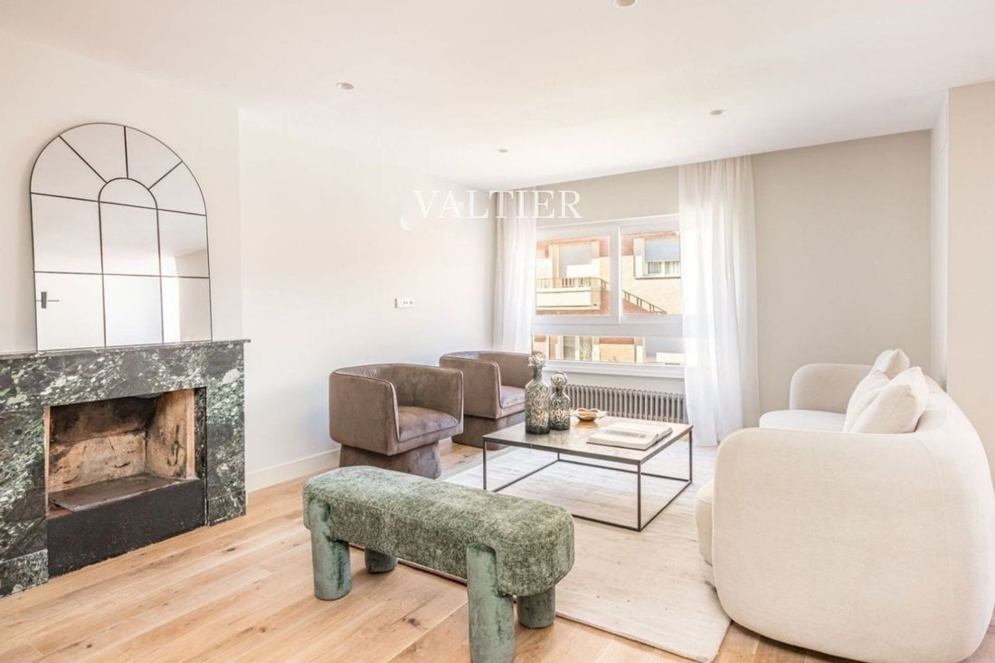 Apartment in Barrio Salamanca, Madrid, Spain 2 - 18359821