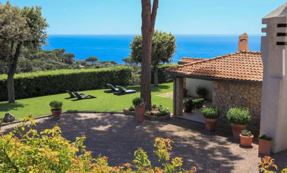 Villa in Italy 3 - 18357363