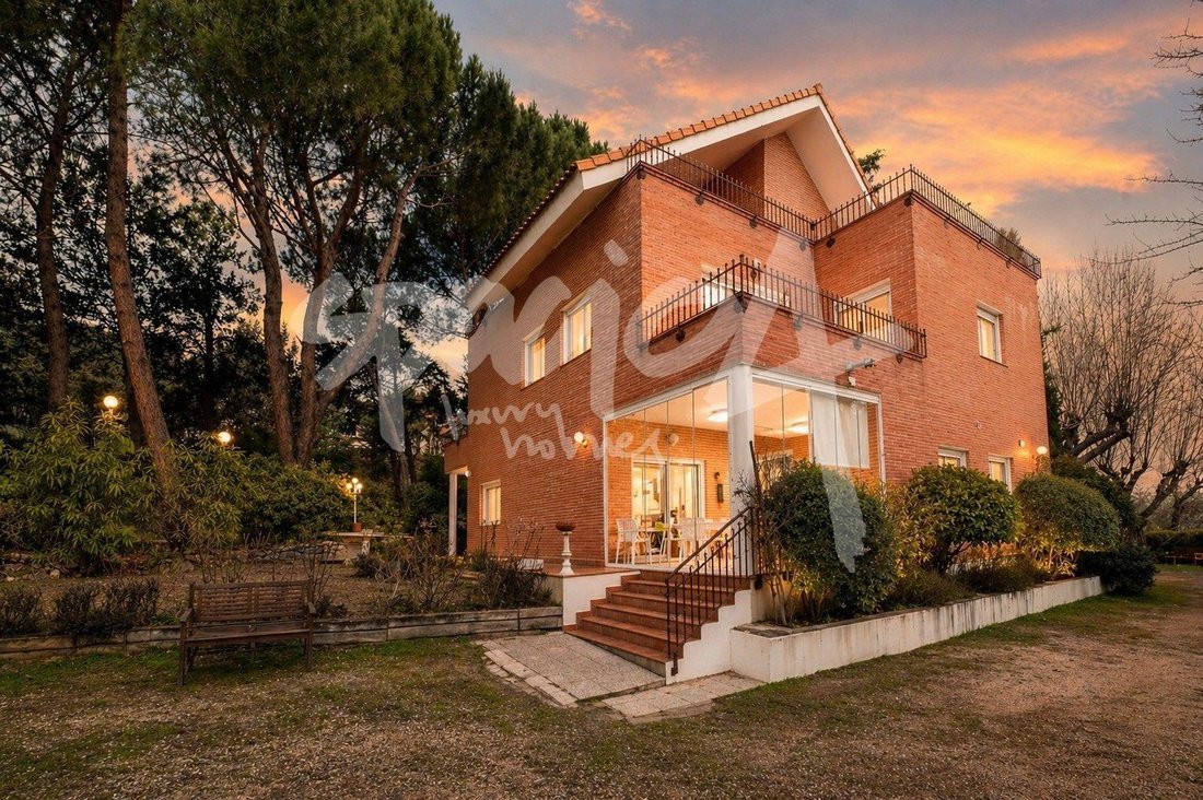 Chalet in Villanueva del Pardillo, Comunidad de Madrid, Spain 1 - 18357534
