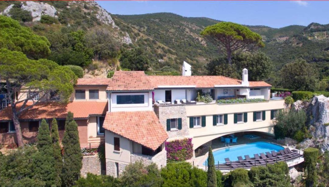 Villa in Italy 2 - 18357363