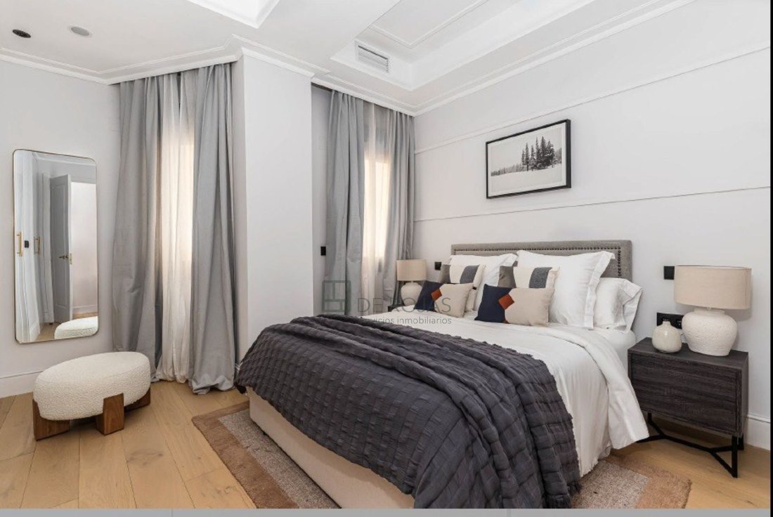Apartment in Barrio Salamanca, Madrid, Spain 4 - 18358499