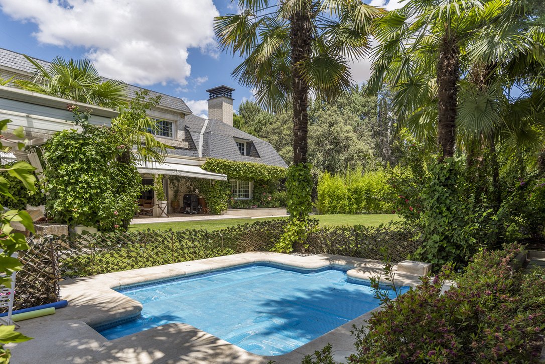 Chalet in La Moraleja, Alcobendas, Comunidad de Madrid 1 - 18357164