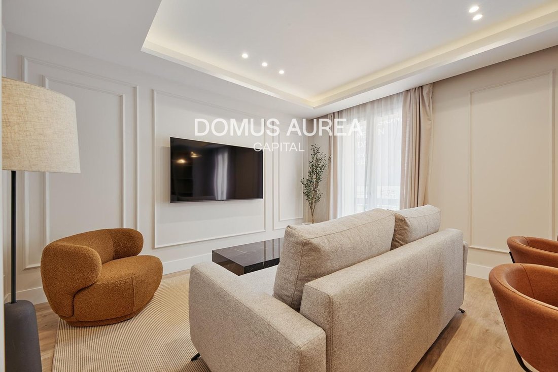 Apartment in Barrio Salamanca, Madrid, Spain 2 - 18359727
