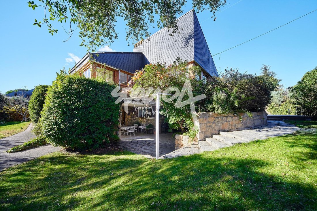 Chalet in Las Rozas de Madrid, Comunidad de Madrid, Spain 5 - 18357112