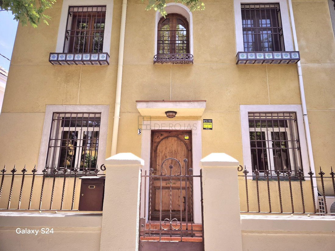 Chalet in Barrio Salamanca, Madrid, Spain 1 - 18357200