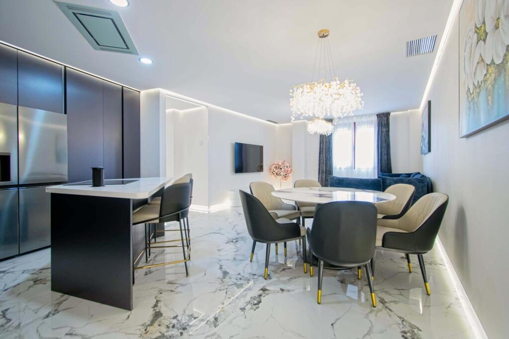 Apartment in Casco Antiguo, Seville, Spain 5 - 18313097
