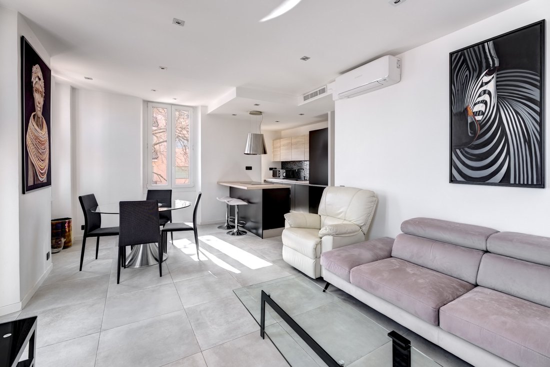 Apartment in Saint Nicolas, Cannes, France 4 - 18359063
