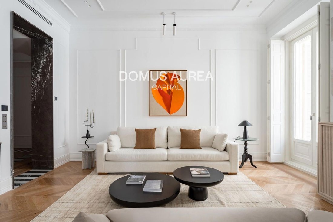 Apartment in Centro, Madrid, Spain 2 - 18359624