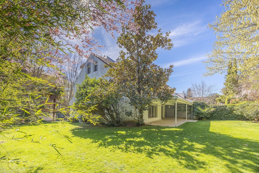 Chalet in Fuencarral-El Pardo, Madrid, Spain 3 - 18357126
