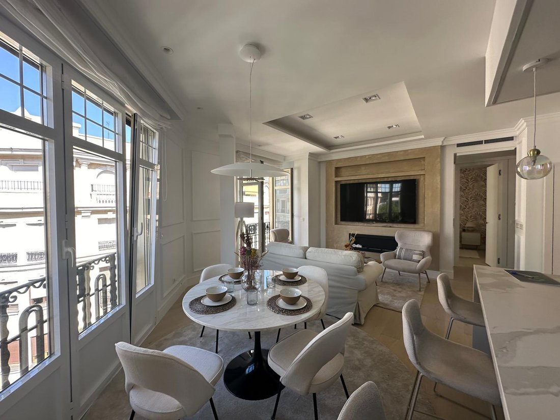 Apartment in Chamberi, Madrid, Spain 5 - 18359098