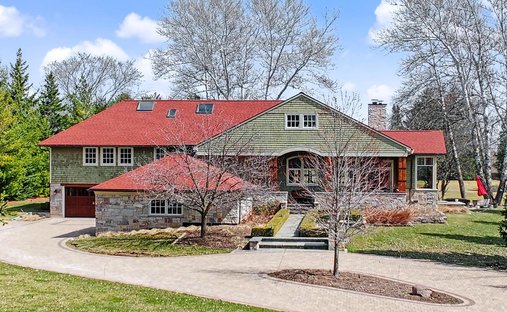 House in Thiensville, Wisconsin, United States 1