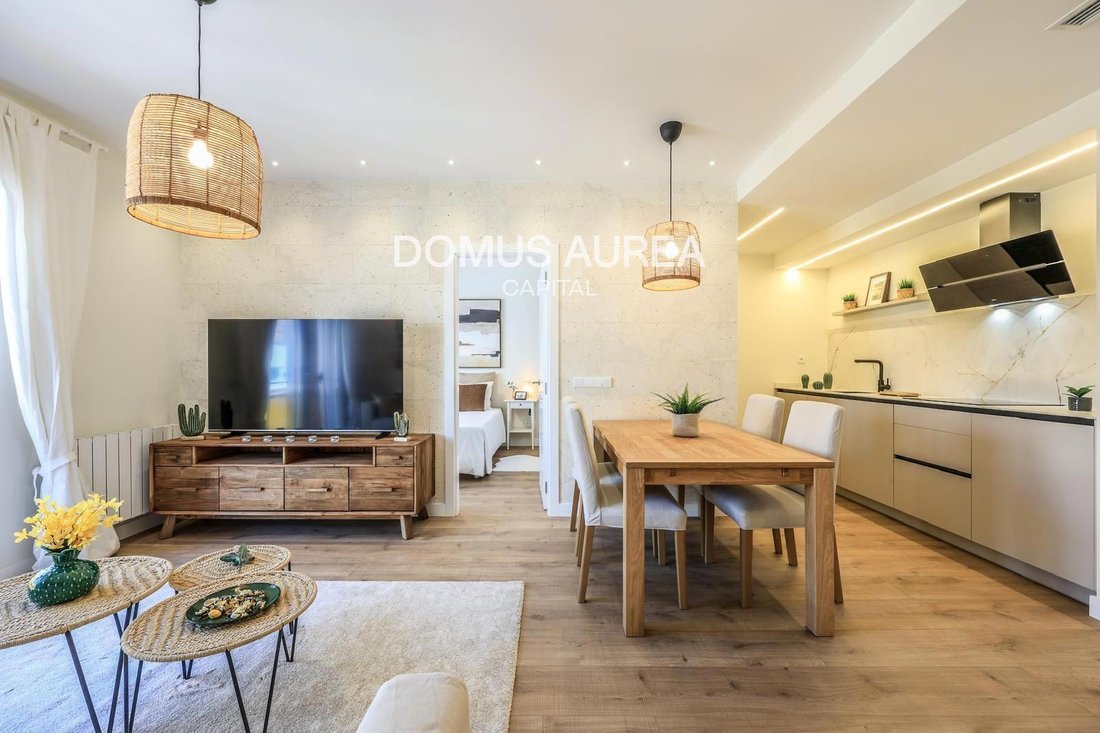 Penthouse in Chamberi, Madrid, Spain 4 - 18357480