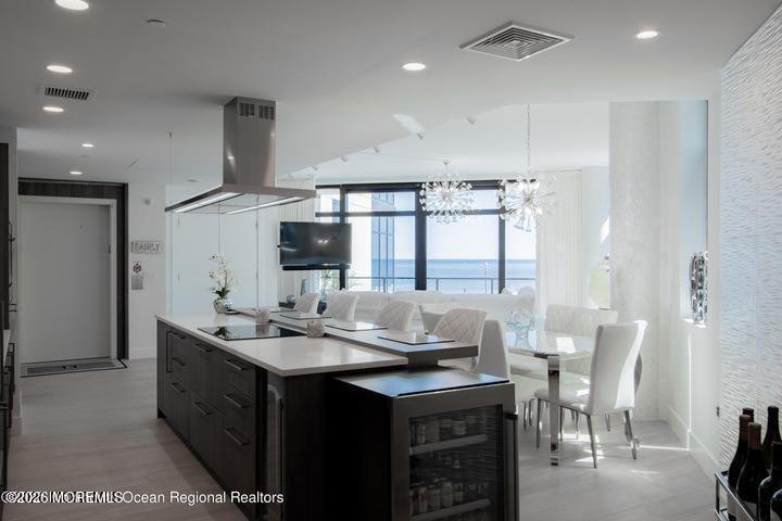 Condo in Long Branch, New Jersey, United States 3 - 18357735