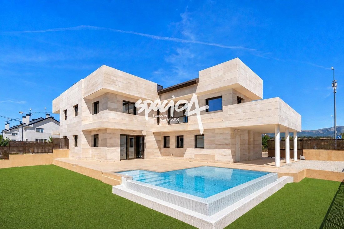 Chalet a Miraflores de la Sierra, Madrid, Spagna 1 - 18357891