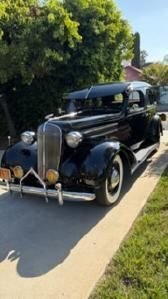 Sedan in Glendale, United States 3 - 17945816