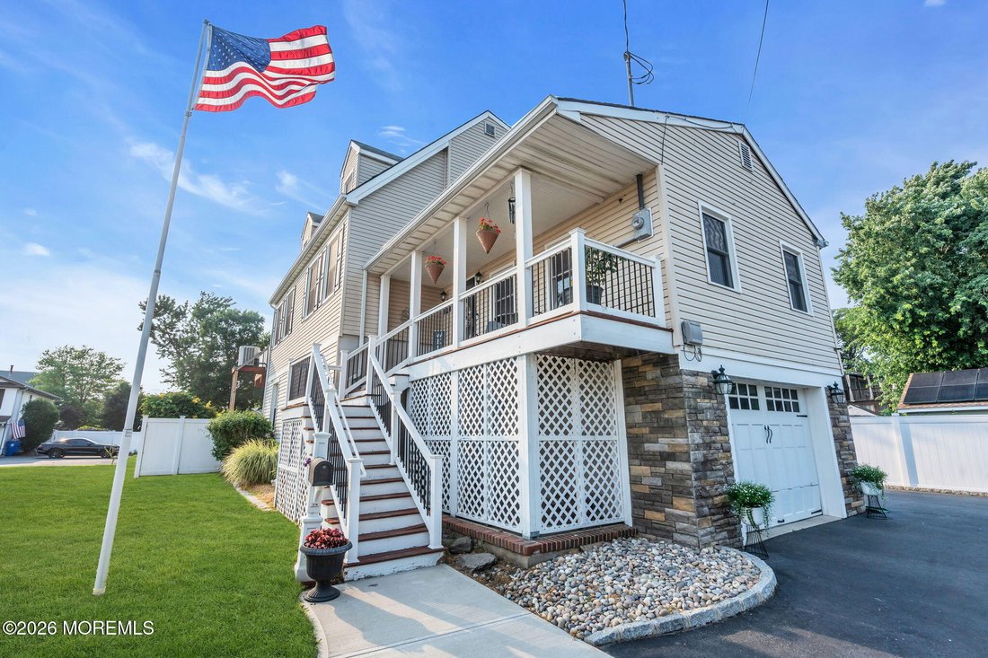 House in Port Monmouth, New Jersey, United States 3 - 18357773
