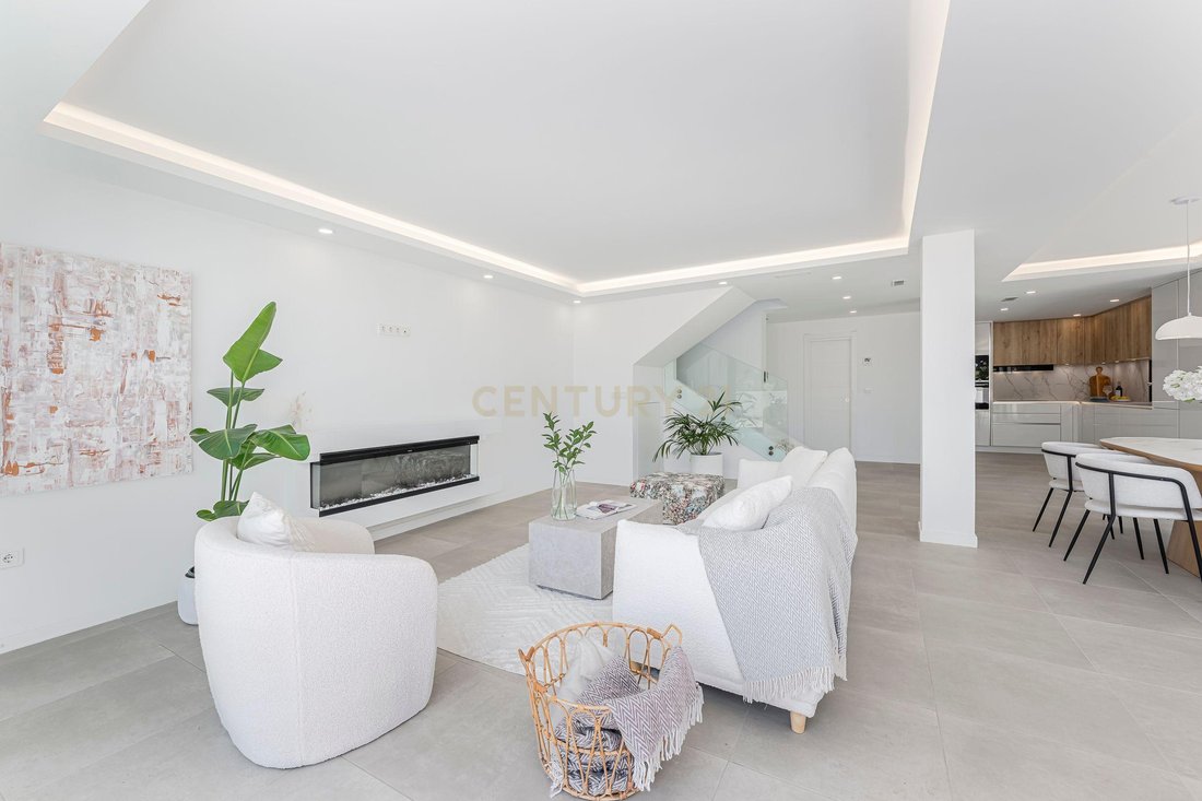 Villa in Nueva Andalucia, Marbella, Spain 5 - 18359433