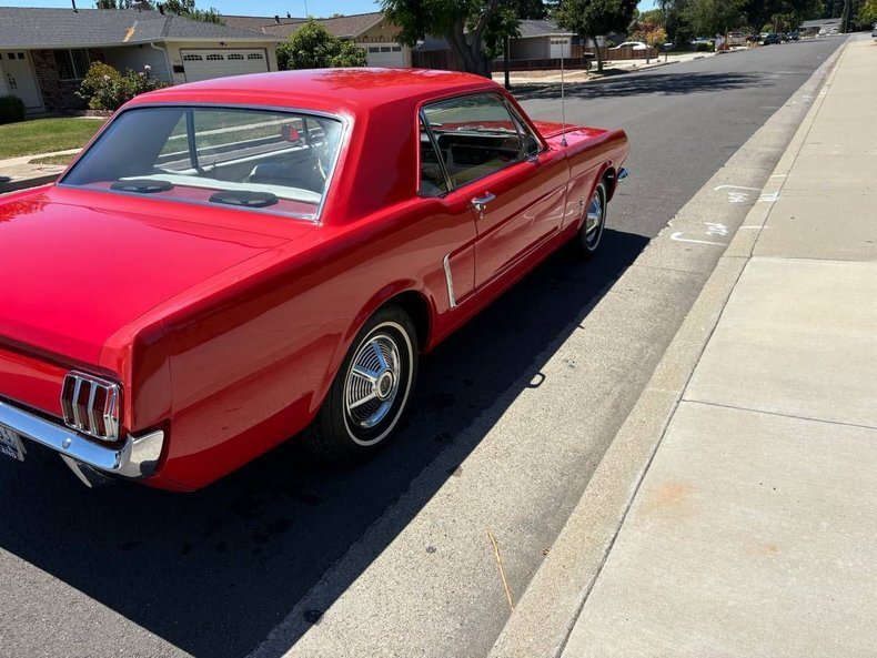 Coupe in Glendale, United States 2 - 18358681