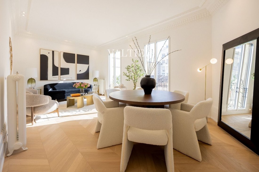 Apartment in Chamberi, Madrid, Spain 2 - 18359514