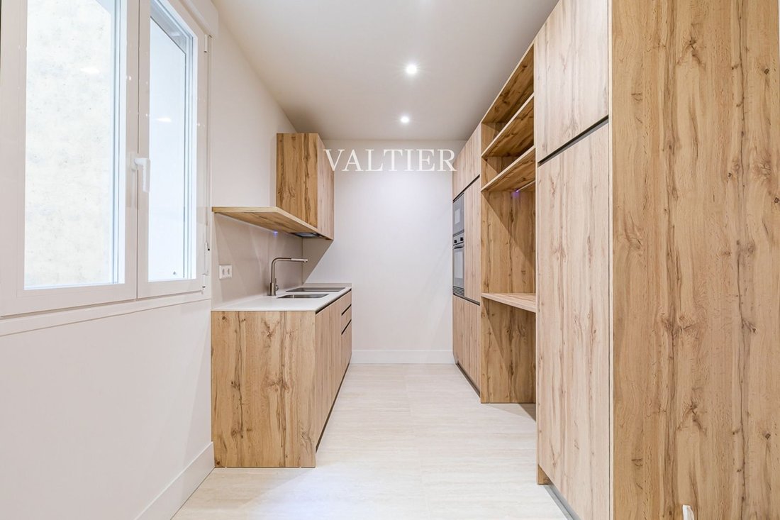 Apartment in Centro, Madrid, Spain 5 - 18359376