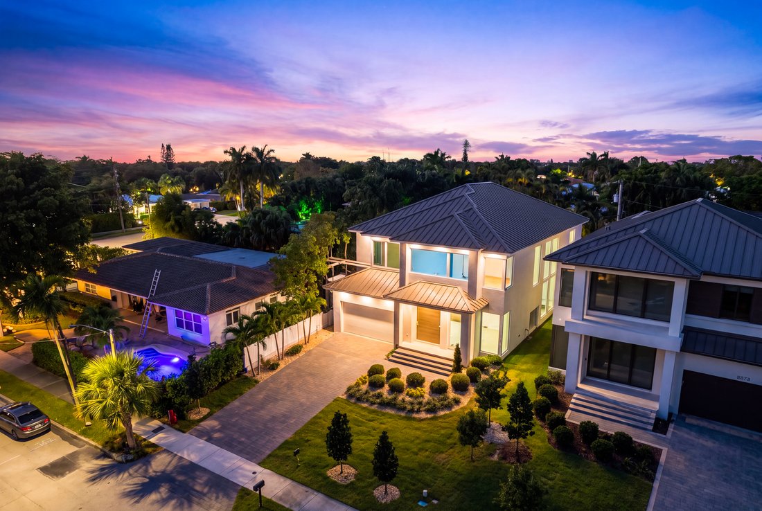 Fort Lauderdale, Florida, United States 3 - 18359112
