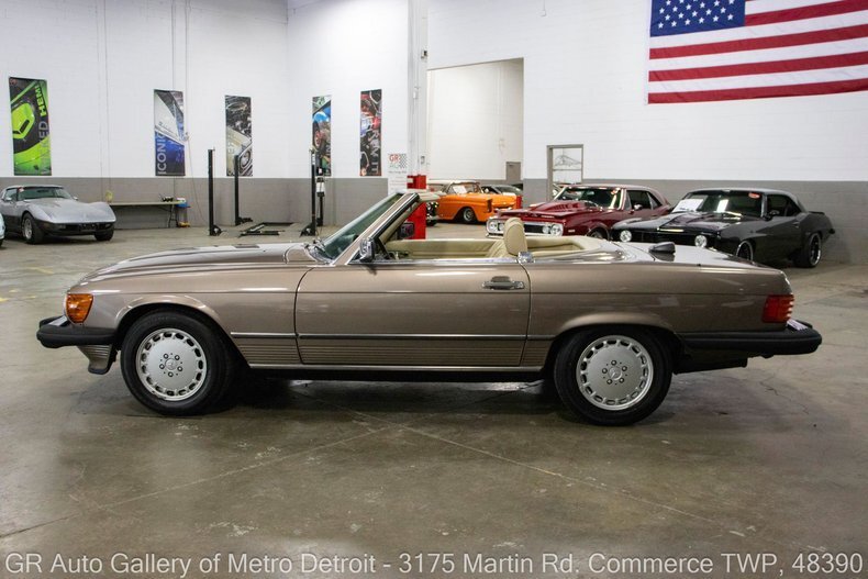 "Soft Top/Hard Top/No Top" in Commerce Twp, United States 5 - 18358909