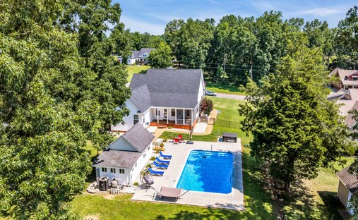 House in Dickson, Tennessee, United States 1