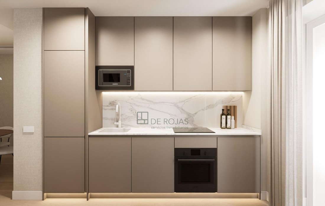 Wohnung in Retiro, Madrid, Spanien 3 - 18358191