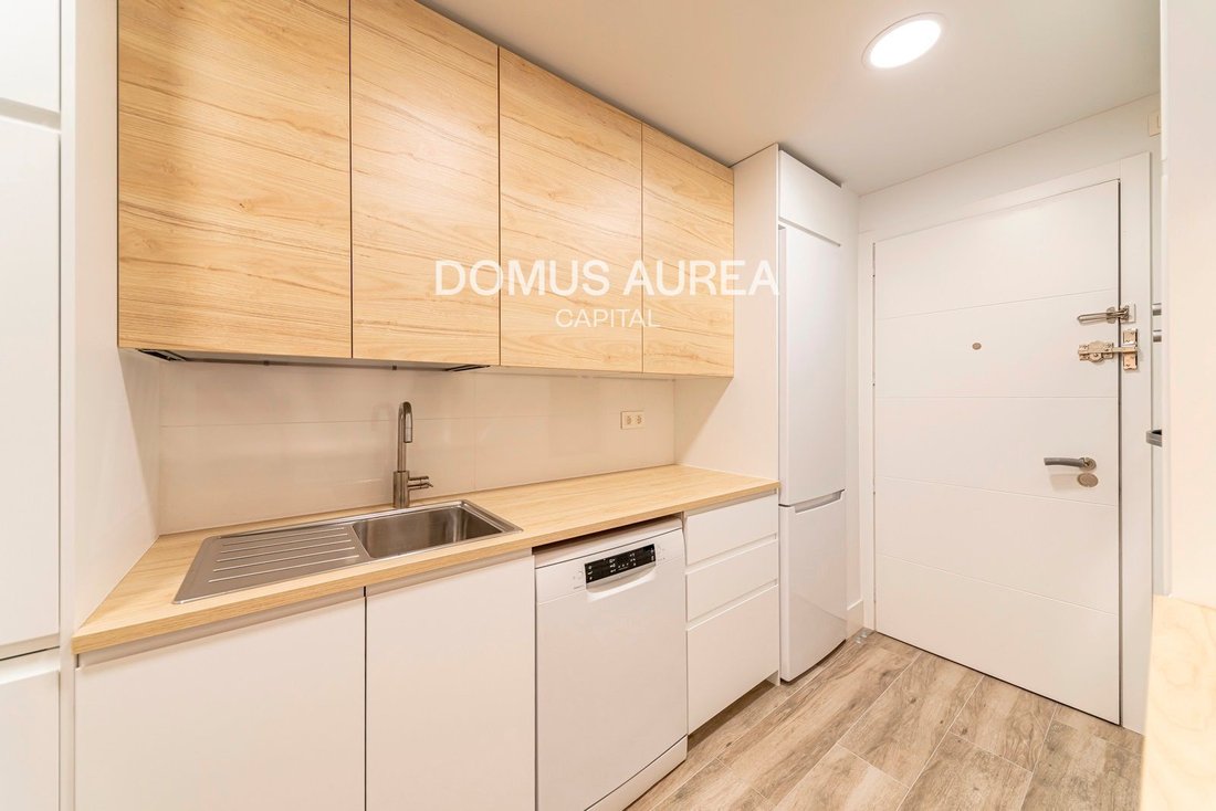 Apartment in Chamberi, Madrid, Spain 5 - 18359025