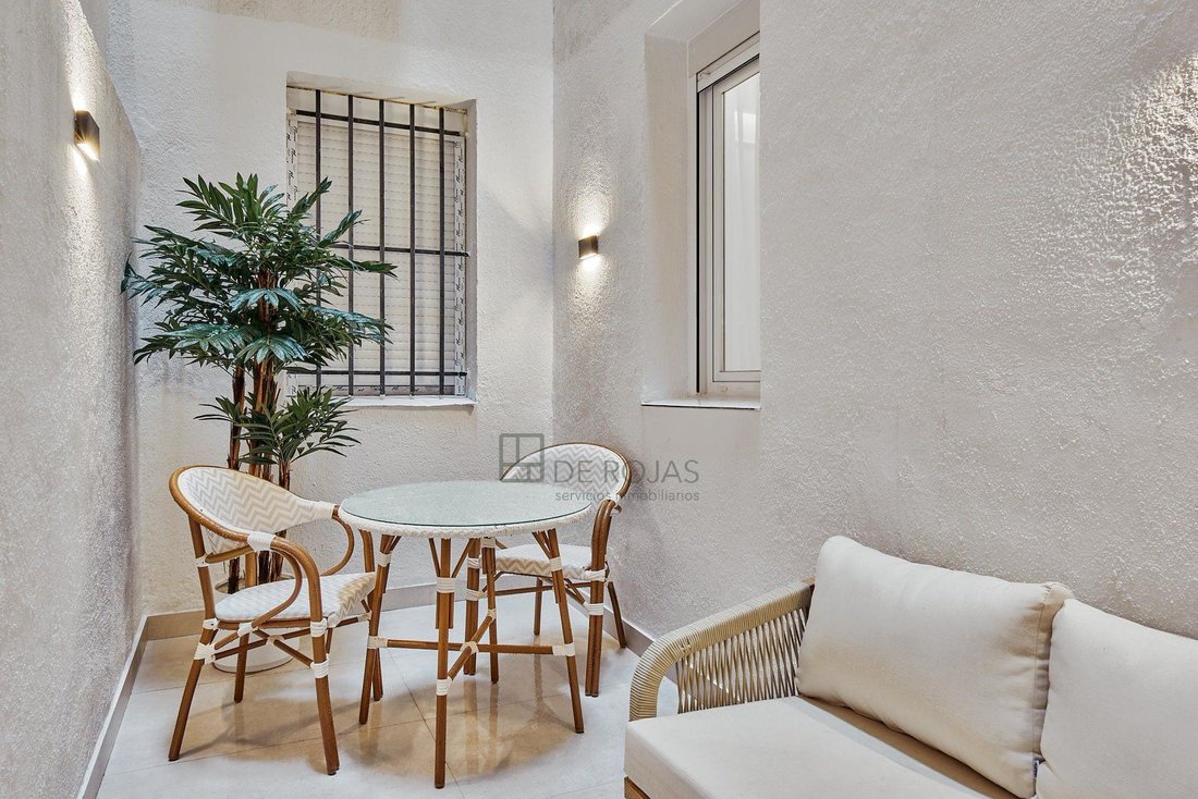 Apartment in Chamberi, Madrid, Spain 2 - 18359032