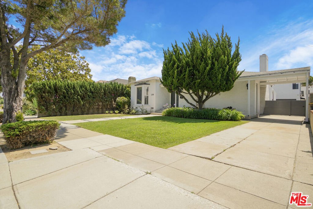 Santa Monica, California, United States 3 - 18358274