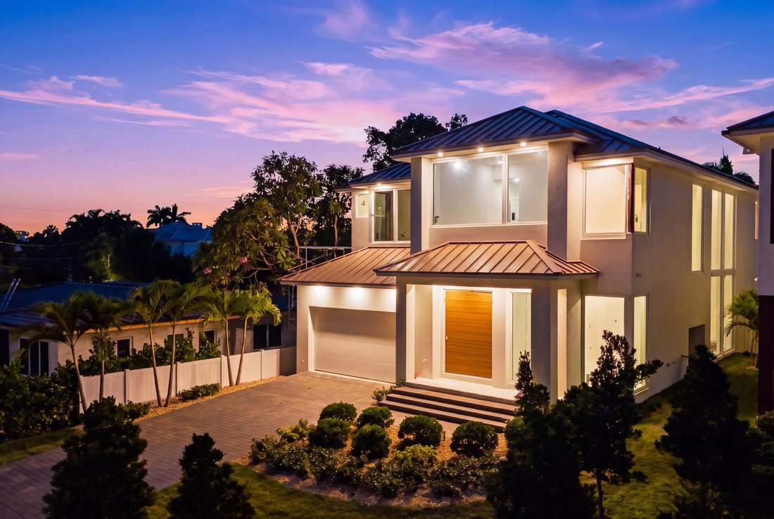 Fort Lauderdale, Florida, United States 2 - 18359112