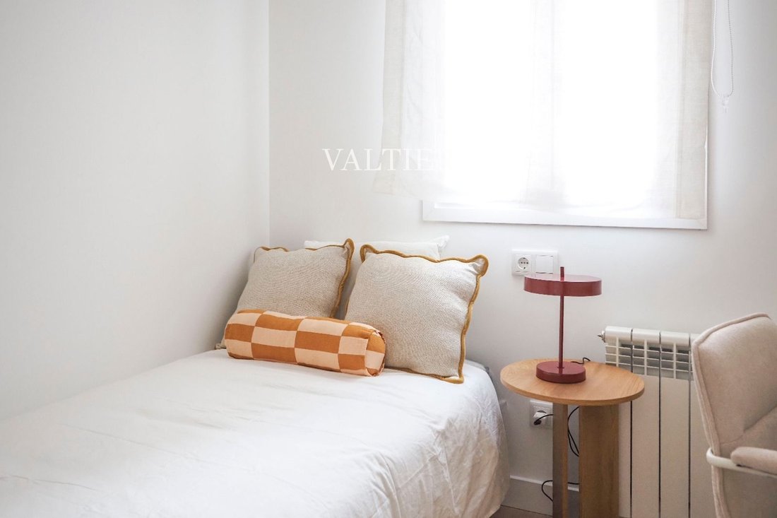Apartment in Chamberi, Madrid, Spain 5 - 18359456