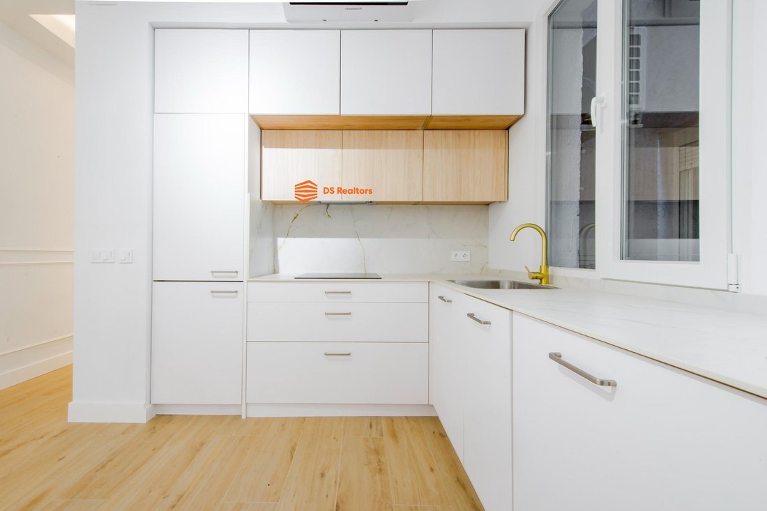 Apartment in Retiro, Madrid, Spain 5 - 18358425