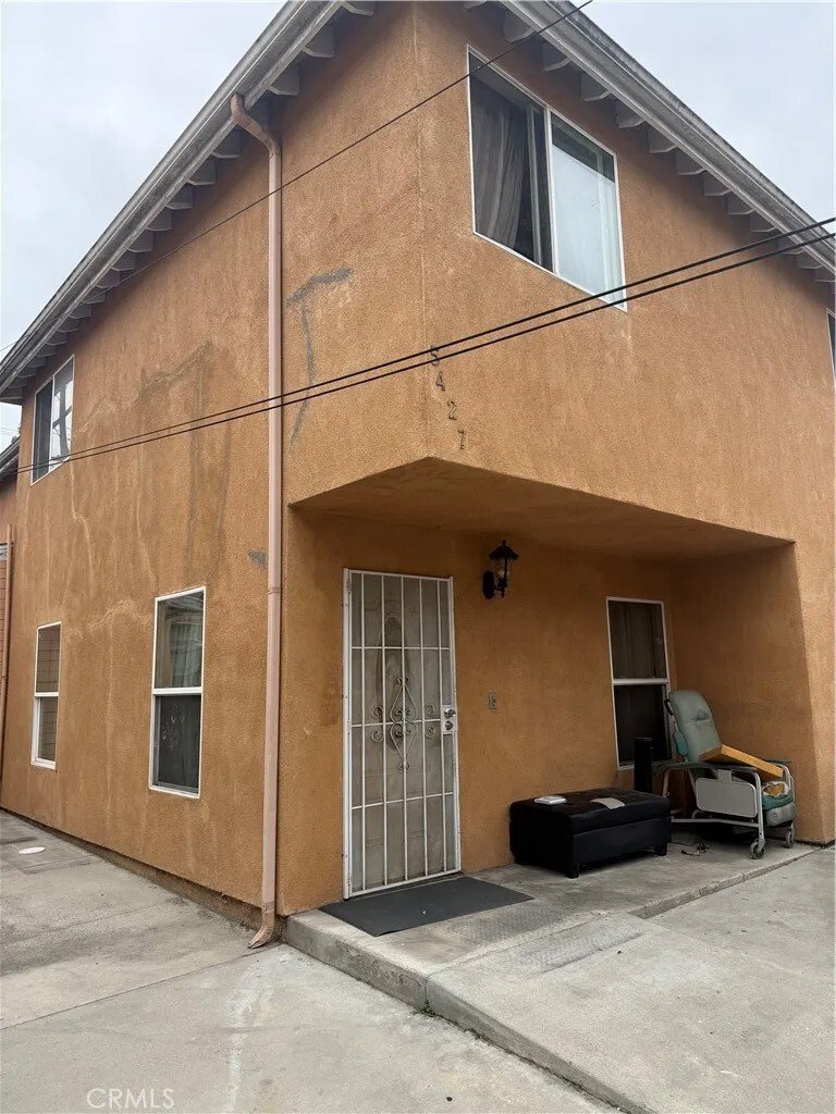 Los Angeles, California, United States 2 - 18356948