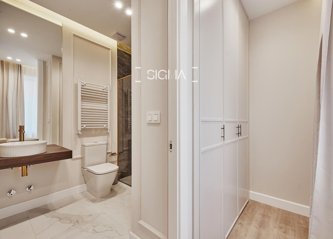 Apartment in Barrio Salamanca, Madrid, Spain 2 - 18358193