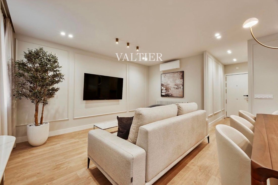 Apartment in Barrio Salamanca, Madrid, Spain 2 - 18359725