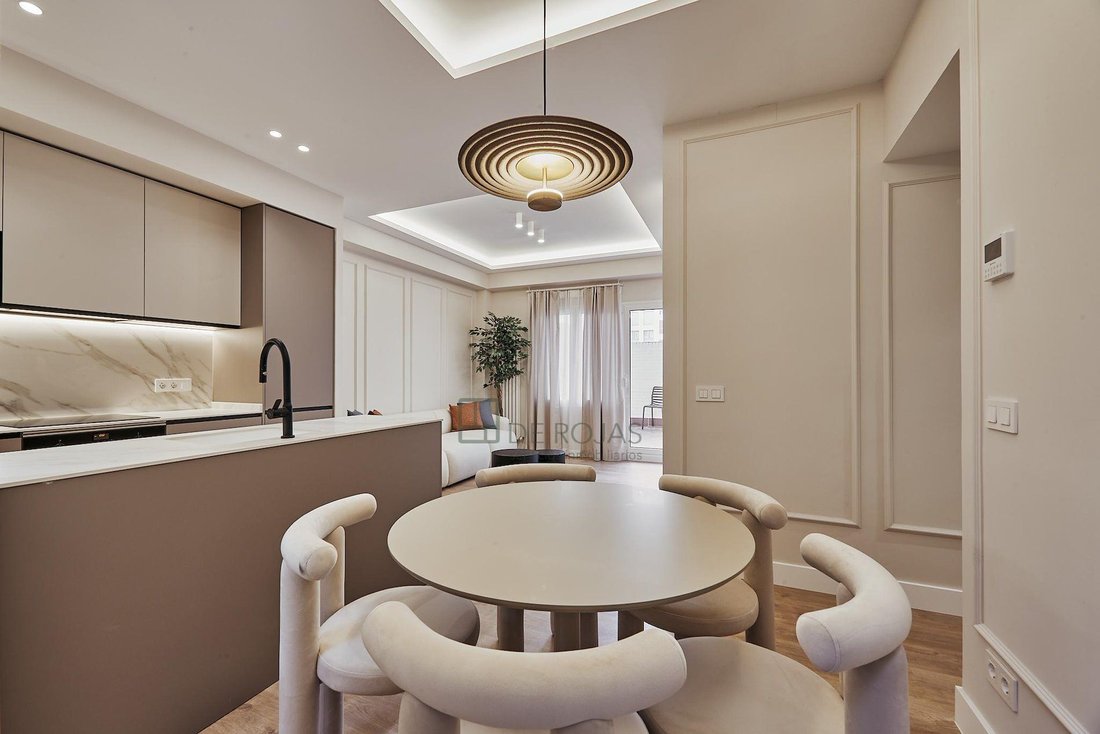 Apartment in Retiro, Madrid, Spain 5 - 18358121