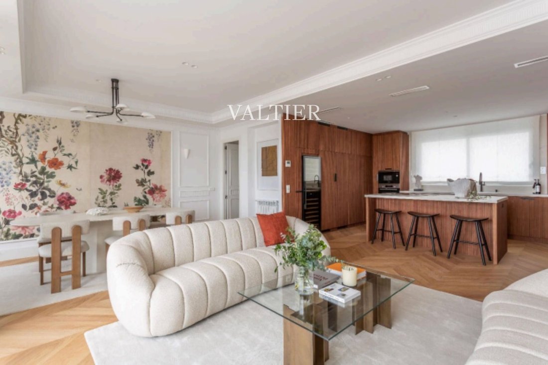 Apartment in Chamberi, Madrid, Spain 2 - 18357608