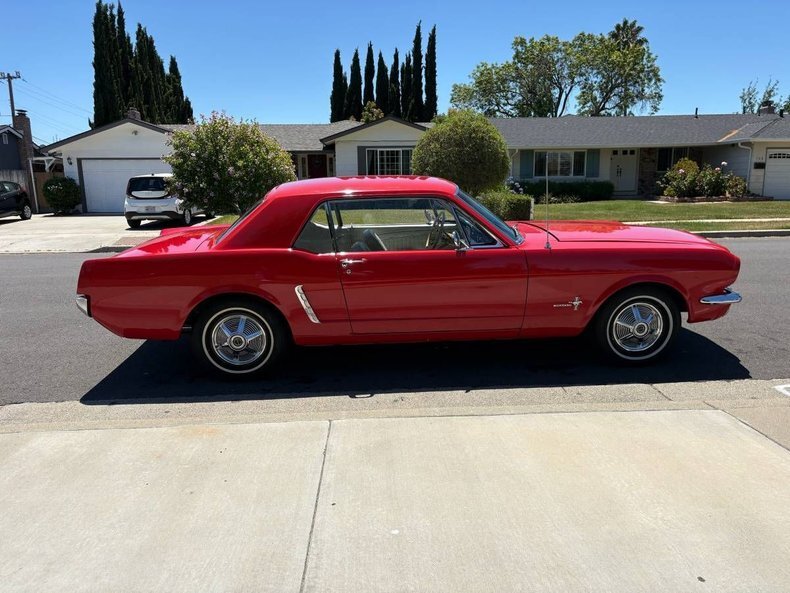 Coupe in Glendale, United States 5 - 18358681