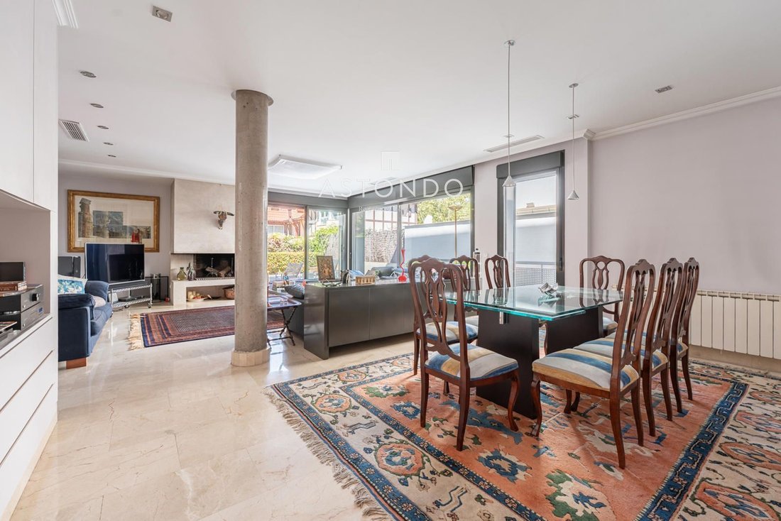 Chalet in Ciudad Lineal, Madrid, Spain 4 - 18357594