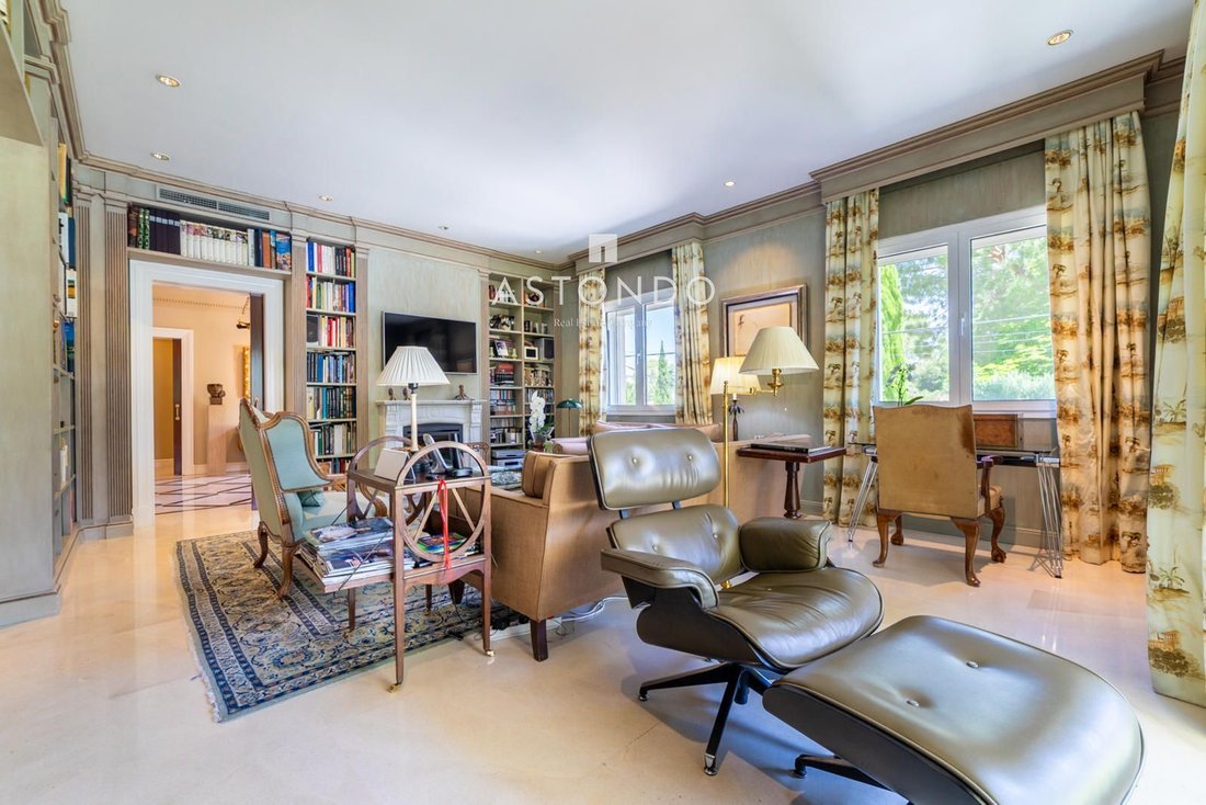 Chalet in Hortaleza, Madrid, Spain 5 - 18358001